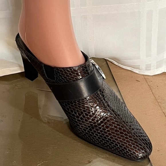 Brighton Rhyme  Pewter Faux Snakeskin Mules  SZ 7.5M   Made in Italy   NWT - Picture 4 of 7